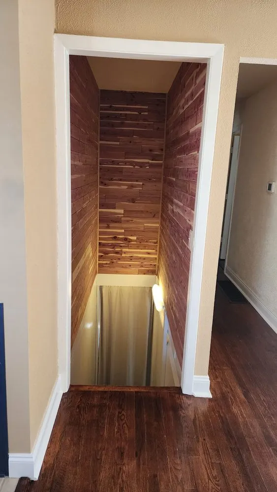 Slide of Zeus Contracting