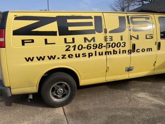 Zeus Plumbing Inc Logo