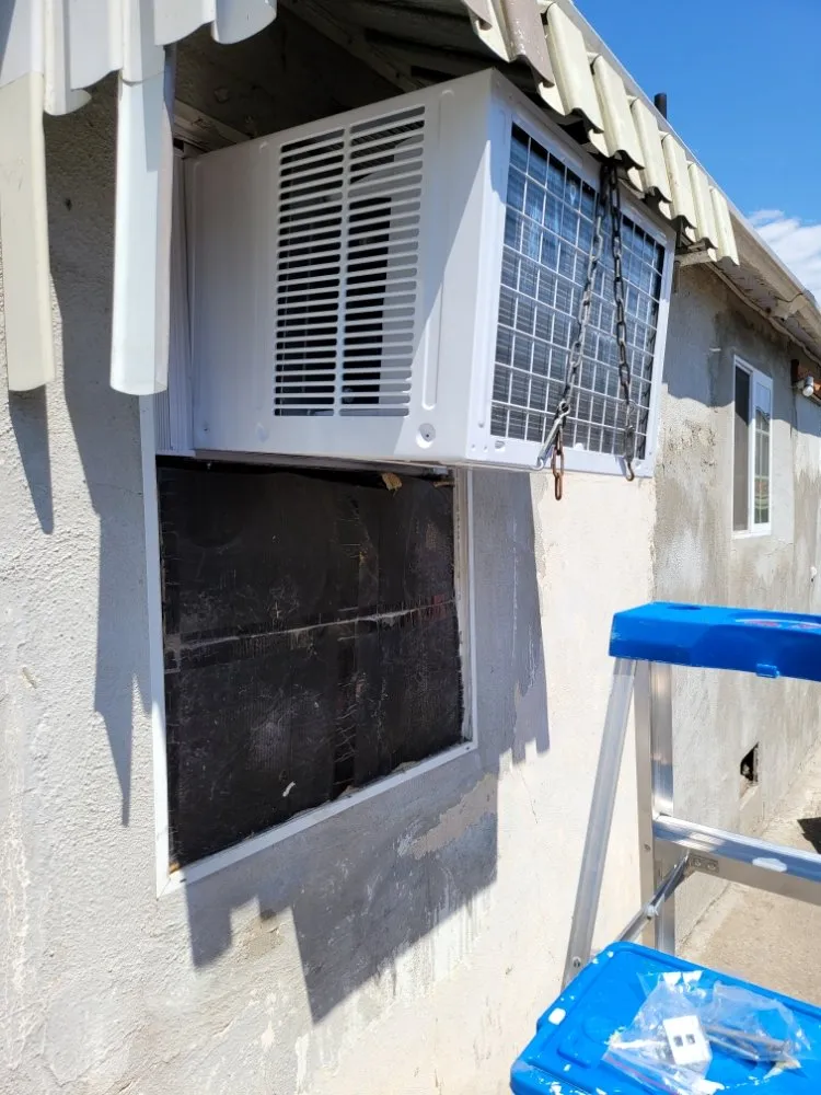 Slide of Zomg The Handyman