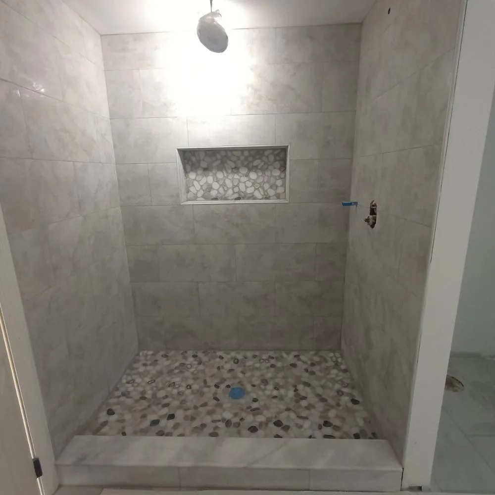 Slide of Zurita General Construction